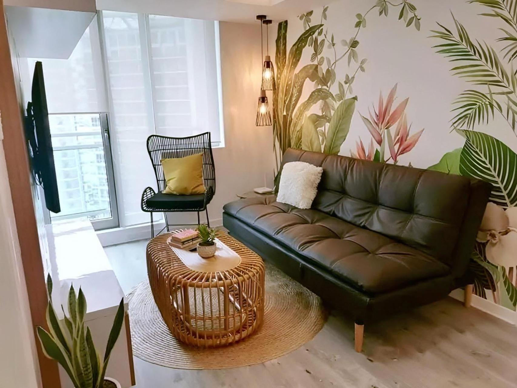 Manila Urban Resort At Azure Eksteriør billede