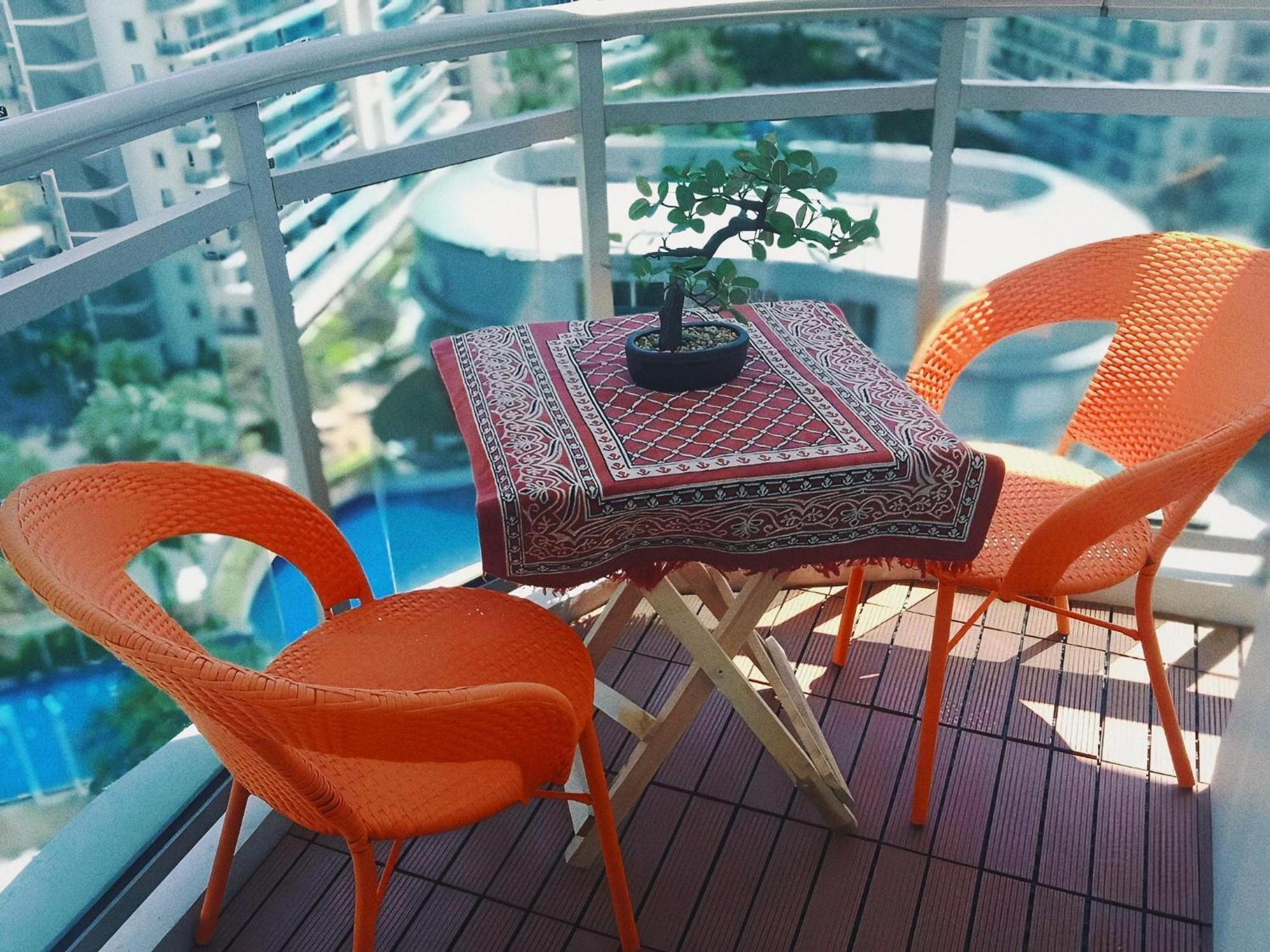 Manila Urban Resort At Azure Eksteriør billede