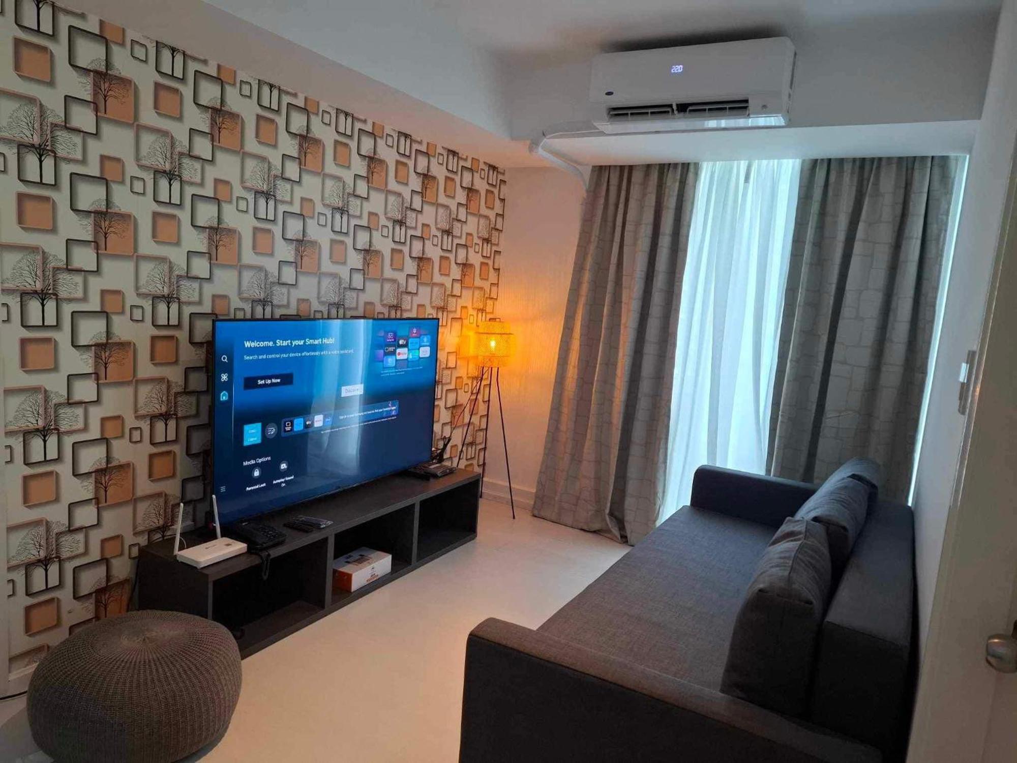 Manila Urban Resort At Azure Eksteriør billede